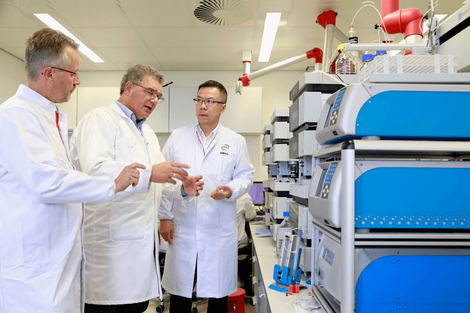 371feb58-ac16-42f8-a3e5-379294fe3a1e1697599887308